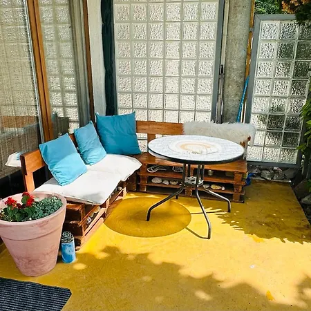 Aranyparti Apartman 公寓 *
